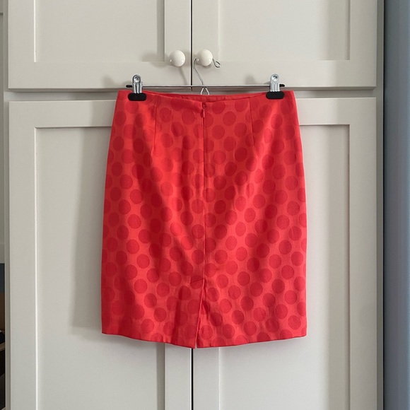 Lovely Banana Republic skirt. - Picture 2 of 9